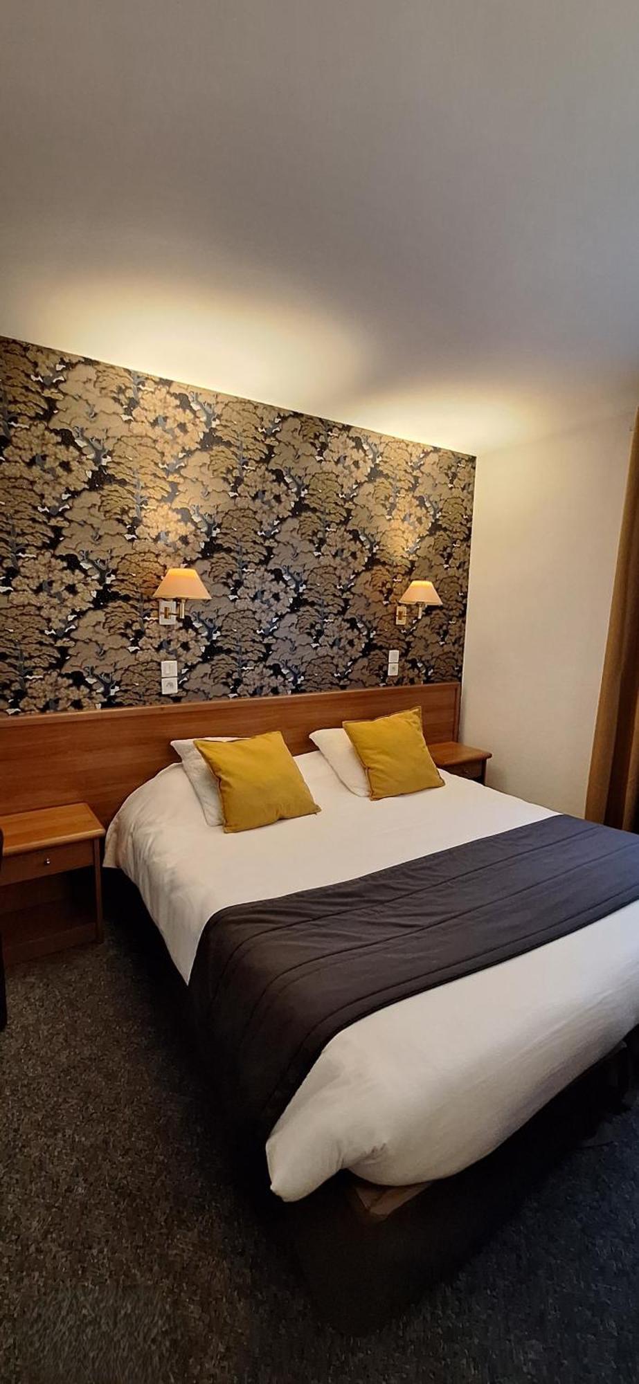 Brit Hotel Le Cygne Сент-Илер-дю-Аркуэ Экстерьер фото