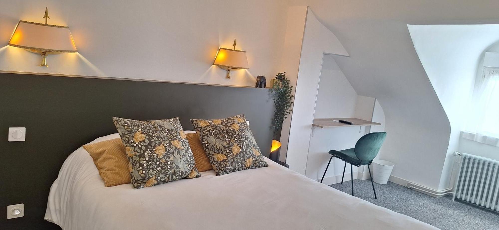 Brit Hotel Le Cygne Сент-Илер-дю-Аркуэ Экстерьер фото
