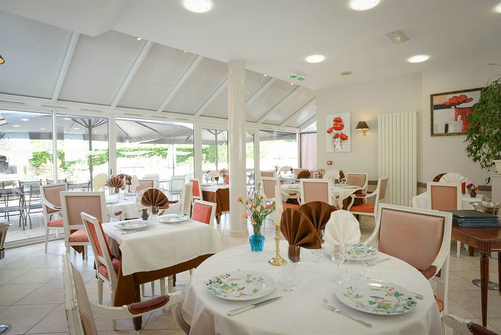 Brit Hotel Le Cygne Сент-Илер-дю-Аркуэ Экстерьер фото